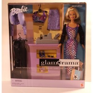 Mattel Barbie  Doll "glamorama" and Fashion Playset #26400 (J)